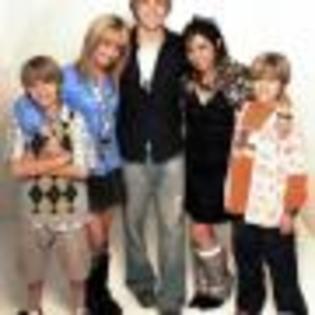 The_Suite_Life_of_Zack_and_Cody_1255533408_4_2005 - zack si cody