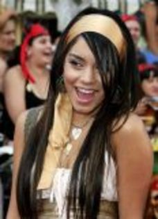 vanessa-hudgens_80 - vanessa