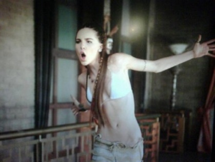 normal_BelindaPhotosCom_Twitter_09 - 0-Belinda Peregrin-0