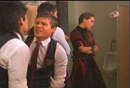 BelindaPhotosCom_Caps_Capitulo_5_(687) - Cameleonii