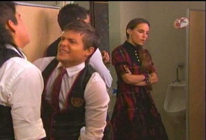 BelindaPhotosCom_Caps_Capitulo_5_(688) - Cameleonii