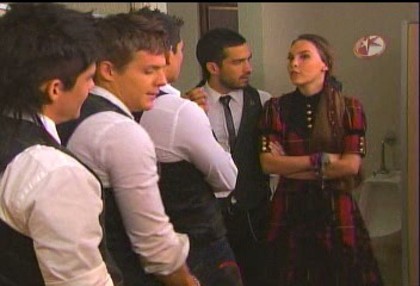 BelindaPhotosCom_Caps_Capitulo_5_(703) - Cameleonii