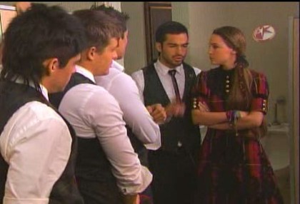 BelindaPhotosCom_Caps_Capitulo_5_(705) - Cameleonii