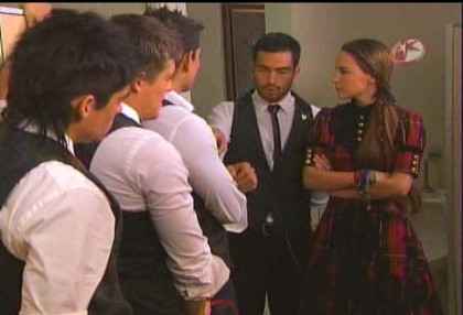 BelindaPhotosCom_Caps_Capitulo_5_(707) - Cameleonii