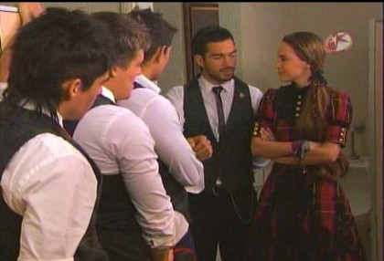 BelindaPhotosCom_Caps_Capitulo_5_(708) - Cameleonii