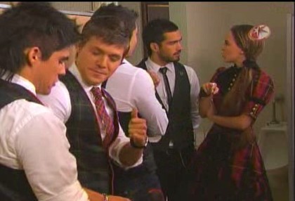 BelindaPhotosCom_Caps_Capitulo_5_(714) - Cameleonii