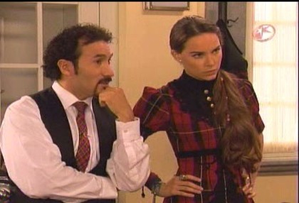 BelindaPhotosCom_Caps_Capitulo_5_(780) - Cameleonii