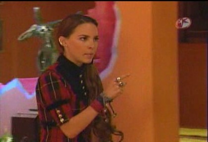 BelindaPhotosCom_Caps_Capitulo_5_(826) - Cameleonii