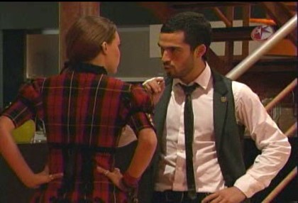 BelindaPhotosCom_Caps_Capitulo_5_(834) - Cameleonii