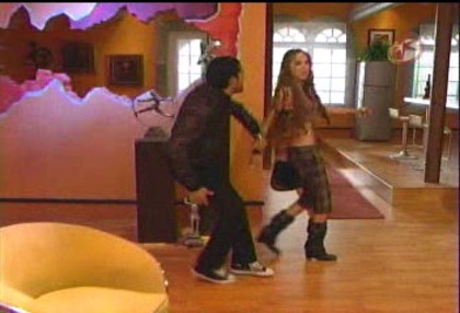 BelindaPhotosCom_Capturas_Camaleones_Capitulo_6_(111) - Cameleonii