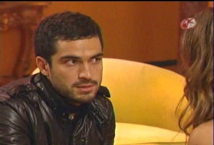 BelindaPhotosCom_Capturas_Camaleones_Capitulo_6_(144)