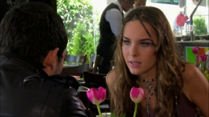 normal_BelindaPeregrinOrg_Caps_Novelas_Camaleoens_Ep006__(16)