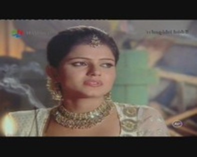 15701062_SJBVRLTYQ - choti bahu