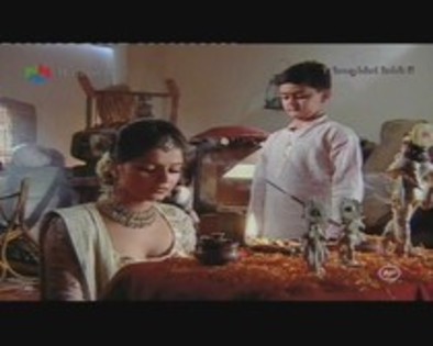 15701084_VCHNQNZBI - choti bahu