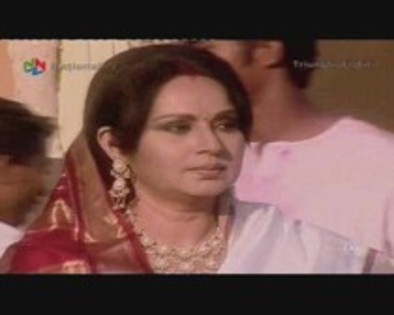 15701111_TVORKDIAN - choti bahu