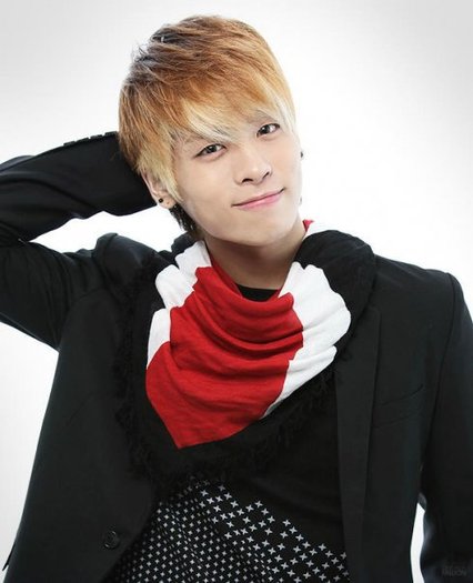 SHINee_Kim_Jonghyun5 (1) - jonghyun