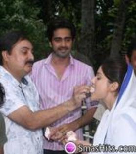 13978352_XLOXCDPOA - choti bahu