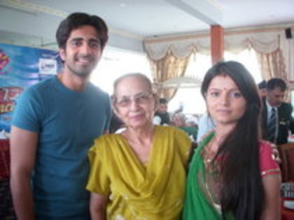 13978354_LIWKURVLW - choti bahu