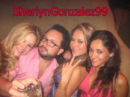 normal_x2_e1d5b9 - Sherlyn Gonzalez