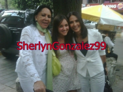 normal_x2_e13efc - Sherlyn Gonzalez