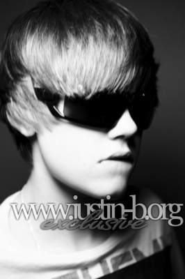 ~~ JusStiN BieEbEr ~~ - o_JuStiN phOtOshOoT 34_o