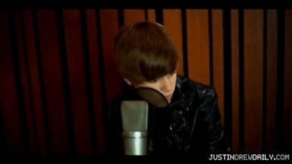 normal_Justin-Bieber-Never-Say-Never-ft-Jaden-Smith%5Bwww_savevid_com%5D_mp4_000005208