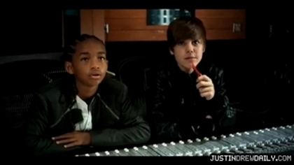 normal_Justin-Bieber-Never-Say-Never-ft-Jaden-Smith%5Bwww_savevid_com%5D_mp4_000011458 - 0_0 Justin Bieber - Never Say Never 0_0