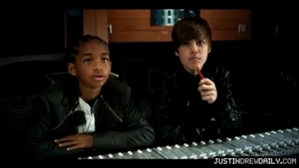 normal_Justin-Bieber-Never-Say-Never-ft-Jaden-Smith%5Bwww_savevid_com%5D_mp4_000011625 - 0_0 Justin Bieber - Never Say Never 0_0