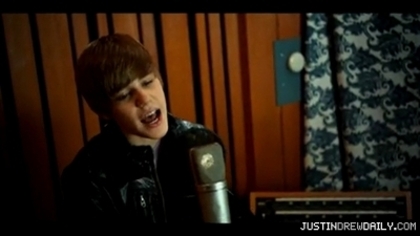 normal_Justin-Bieber-Never-Say-Never-ft-Jaden-Smith%5Bwww_savevid_com%5D_mp4_000020333 - 0_0 Justin Bieber - Never Say Never 0_0