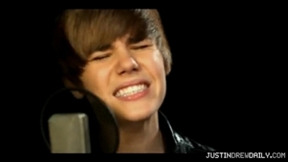 normal_Justin-Bieber-Never-Say-Never-ft-Jaden-Smith%5Bwww_savevid_com%5D_mp4_000102250 - 0_0 Justin Bieber - Never Say Never 0_0