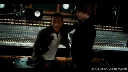 normal_Justin-Bieber-Never-Say-Never-ft-Jaden-Smith%5Bwww_savevid_com%5D_mp4_000141125