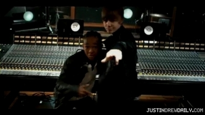 normal_Justin-Bieber-Never-Say-Never-ft-Jaden-Smith%5Bwww_savevid_com%5D_mp4_000141875