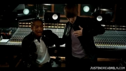 normal_Justin-Bieber-Never-Say-Never-ft-Jaden-Smith%5Bwww_savevid_com%5D_mp4_000142375