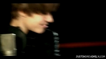 normal_Justin-Bieber-Never-Say-Never-ft-Jaden-Smith%5Bwww_savevid_com%5D_mp4_000142541