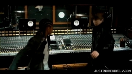 normal_Justin-Bieber-Never-Say-Never-ft-Jaden-Smith%5Bwww_savevid_com%5D_mp4_000154000 - 0_0 Justin Bieber - Never Say Never 0_0