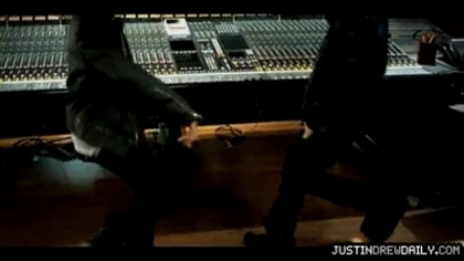 normal_Justin-Bieber-Never-Say-Never-ft-Jaden-Smith%5Bwww_savevid_com%5D_mp4_000158000 - 0_0 Justin Bieber - Never Say Never 0_0