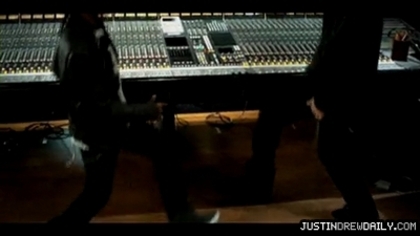 normal_Justin-Bieber-Never-Say-Never-ft-Jaden-Smith%5Bwww_savevid_com%5D_mp4_000158333 - 0_0 Justin Bieber - Never Say Never 0_0