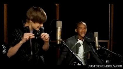 normal_Justin-Bieber-Never-Say-Never-ft-Jaden-Smith%5Bwww_savevid_com%5D_mp4_000159541 - 0_0 Justin Bieber - Never Say Never 0_0