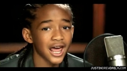 normal_Justin-Bieber-Never-Say-Never-ft-Jaden-Smith%5Bwww_savevid_com%5D_mp4_000186500 - 0_0 Justin Bieber - Never Say Never 0_0