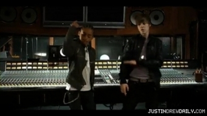 normal_Justin-Bieber-Never-Say-Never-ft-Jaden-Smith%5Bwww_savevid_com%5D_mp4_000199625 - 0_0 Justin Bieber - Never Say Never 0_0