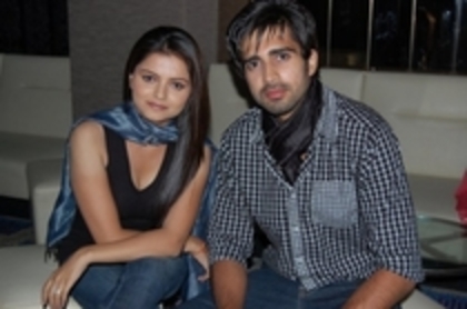 12626984_HOAKKDMBY - Chhoti Bahu-Triunghiul Iubirii