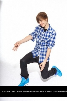 ~~ JusStiN BieEbEr ~~ - o_JuStiN phOtOshOoT 62_o