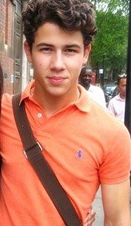 Nick-in-London-nick-jonas-12770550-320-320 - n In London