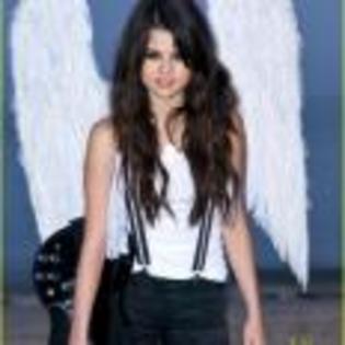 Selena_Gomez_1247633621_4 - xD SeLeNa GoMeZ