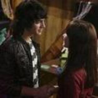 Demi_Lovato_1254691678_3