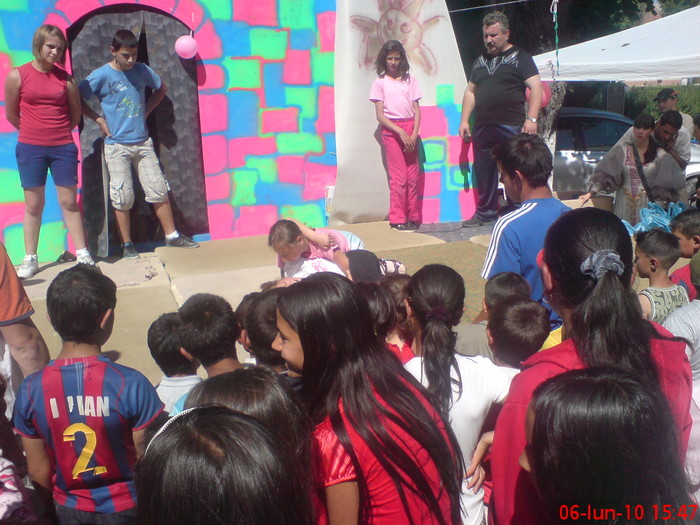 DSC02705 - 1 Iunie in fata cetati din Prejmer