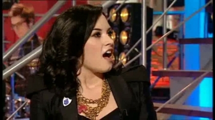 normal_Live_at_Alan_Demi_Lovato_on_Blue_Peter_-_Interview_Part_2_350