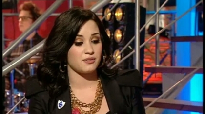 normal_Live_at_Alan_Demi_Lovato_on_Blue_Peter_-_Interview_Part_2_361