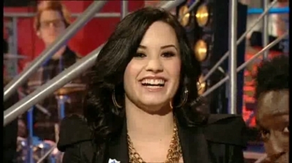 normal_Live_at_Alan_Demi_Lovato_on_Blue_Peter_-_Interview_Part_2_465