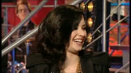 normal_Live_at_Alan_Demi_Lovato_on_Blue_Peter_-_Interview_Part_2_467